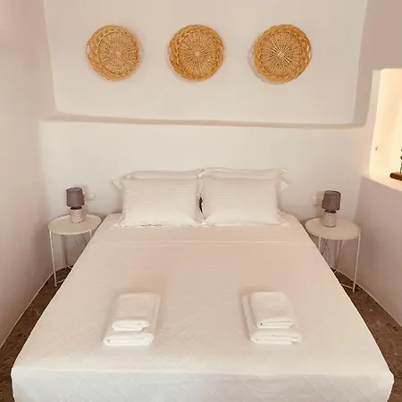 Casa Di Manto Traditional *